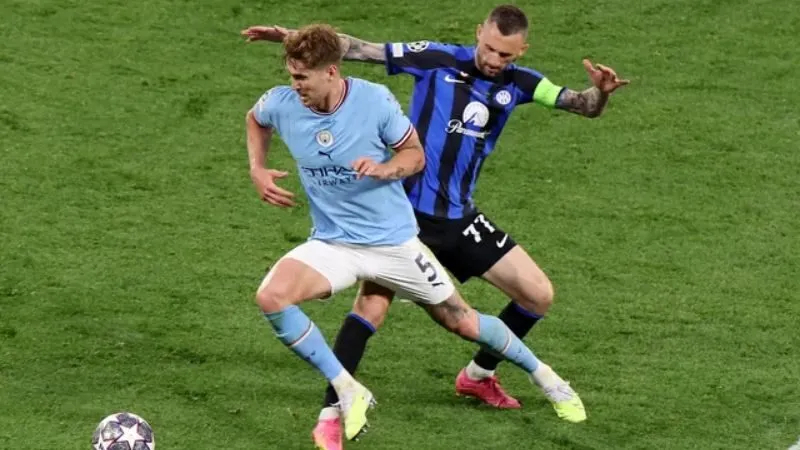 Tổng hợp các hậu vệ tại trang thể thao